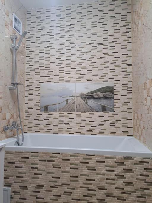 Casuta Cu Povesti Apartman Câmpina Kültér fotó